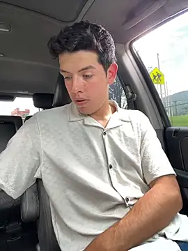 mattebret11 online show from 10.20.25