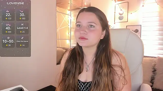 sophiee09  online show from 12.15.25