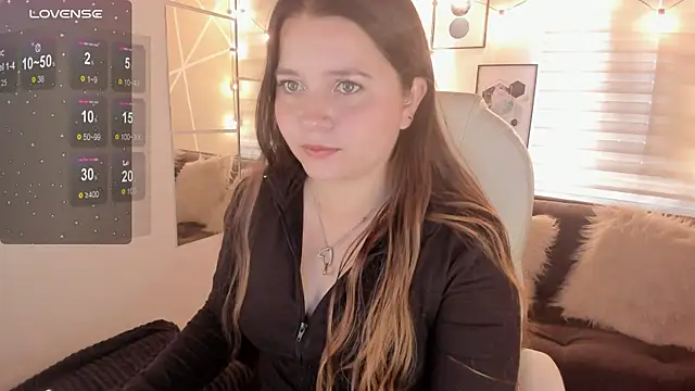 sophiee09  online show from 12.16.25