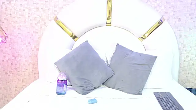 paulina cano online show from 09.17.25