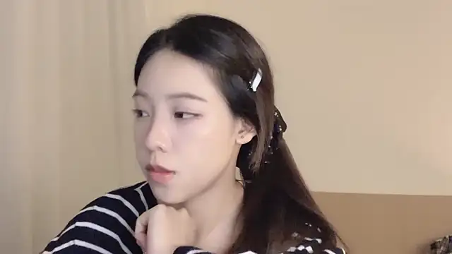 Snapshot of Meng_777 chatting on 10.25.25 Meng 777 online show from 10.25.25