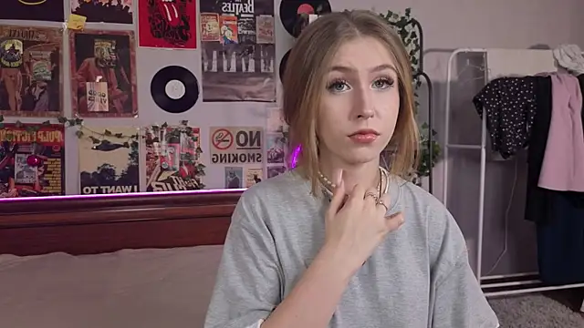 LinhStirna online show from 10.01.25