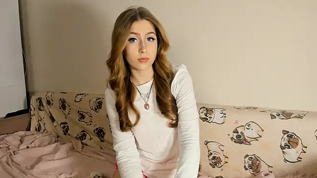 LinhStirna online show from 10.18.25