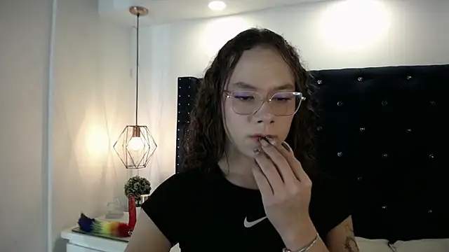 Snapshot of bycandy_ chatting on 09.22.25 bycandy  online show from 09.22.25