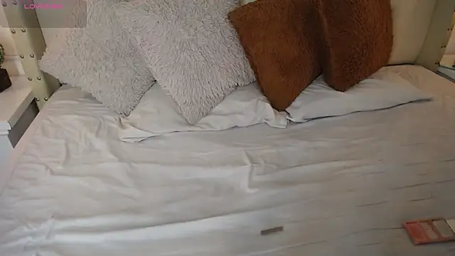 bycandy  online show from 02.17.26