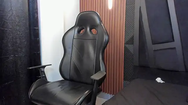 Snapshot of Hanna_Marshall_ chatting on 09.21.25 Hanna Marshall online show from 09.21.25