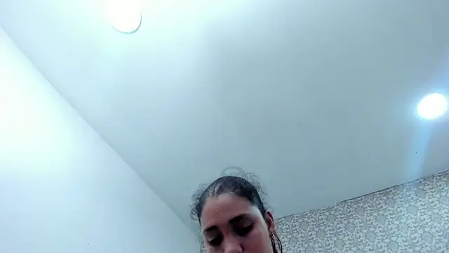 Snapshot of Hanna_Marshall_ chatting on 10.30.25 Hanna Marshall online show from 10.30.25