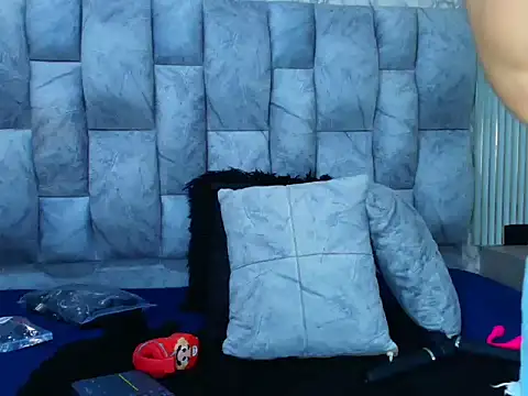 sofiagutierrez   online show from 09.28.25