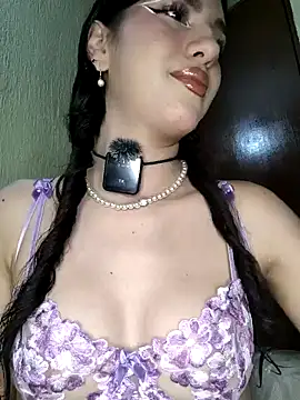 Emily-hottson online show from 10.19.25