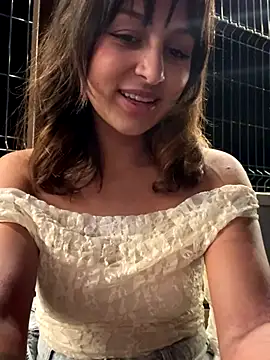 MaiaRouge online show from 10.14.25