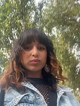 MaiaRouge online show from 10.16.25