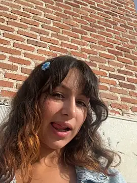 MaiaRouge online show from 10.22.25