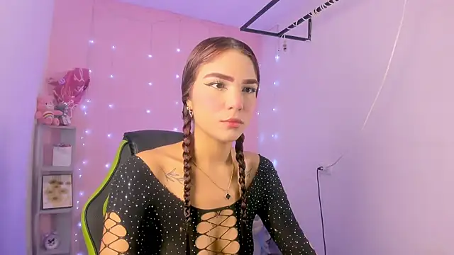 ashlysmith 01 online show from 10.06.25