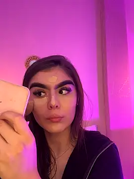 SofiaFontaiine online show from 11.14.25