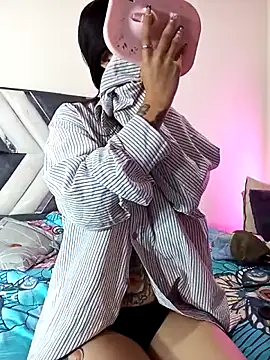 Emily Cat18 online show from 09.17.25