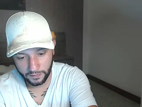 Snapshot of Nicolas_ferrer chatting on 09.17.25 Nicolas ferrer online show from 09.17.25