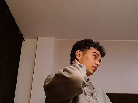 Snapshot of jaico_santos chatting on 09.24.25 jaico santos online show from 09.24.25