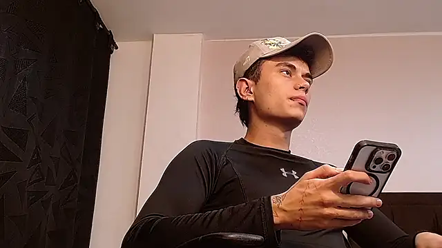 Snapshot of jaico_santos chatting on 10.03.25 jaico santos online show from 10.03.25