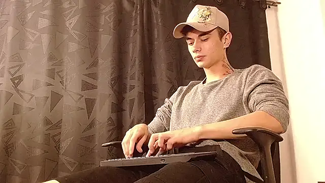 Snapshot of jaico_santos chatting on 10.15.25 jaico santos online show from 10.15.25