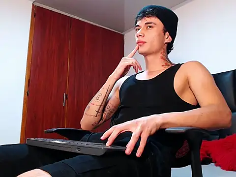 Snapshot of jaico_santos chatting on 10.20.25 jaico santos online show from 10.20.25