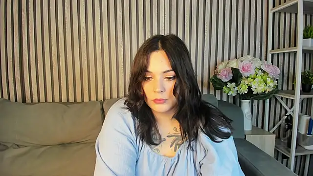 Snapshot of Mia_R0ss chatting on 09.21.25 Mia R0ss online show from 09.21.25