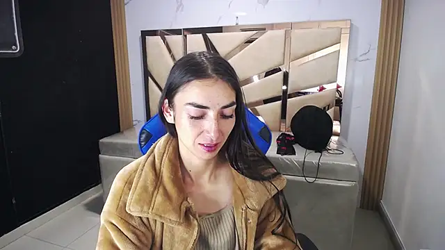 Maily a  online show from 12.18.25