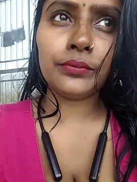 Jasmine Januja online show from 02.06.26