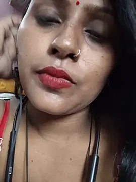 Snapshot of Jasmine_Januja chatting on 06.12.26 Jasmine Januja online show from 06.12.26