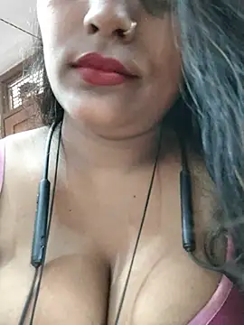 Jasmine Januja online show from 07.07.26