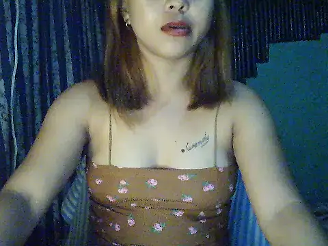 Snapshot of AsianKelly69 chatting on 10.19.25 AsianKelly69 online show from 10.19.25