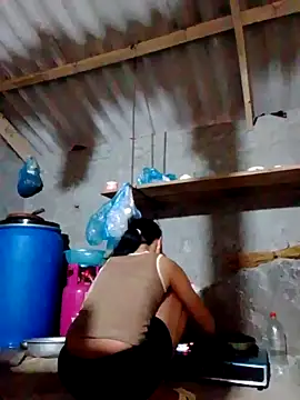 Snapshot of donna-bae chatting on 10.27.25 donna-bae online show from 10.27.25