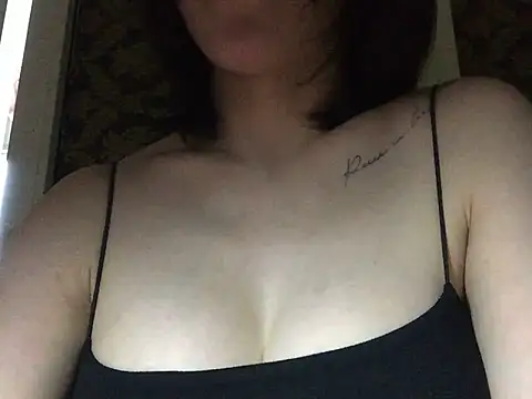 Snapshot of Minyang69 chatting on 10.09.25 Minyang69 online show from 10.09.25