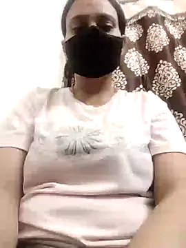 Snapshot of Indian_Jatti chatting on 10.25.25 Indian Jatti online show from 10.25.25