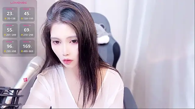 eos-chan online show from 10.03.25