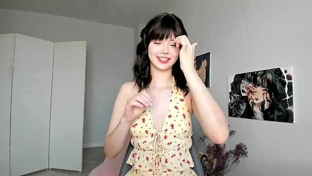 Snapshot of red_mok chatting on 10.22.25 red mok online show from 10.22.25