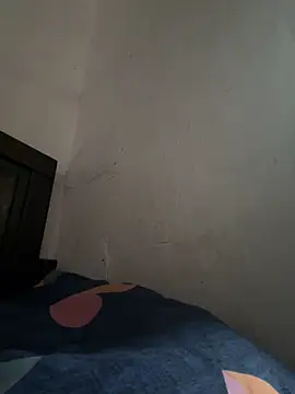 Snapshot of sweetreddy-02 chatting on 09.29.25 sweetreddy-02 online show from 09.29.25