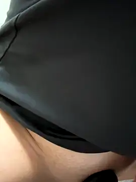 Snapshot of 18cmcast chatting on 10.01.25 18cmcast online show from 10.01.25