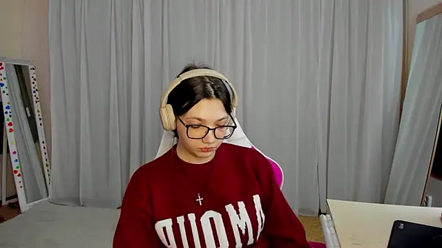 CarolKitty online show from 11.04.25