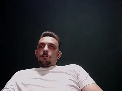 guesswhatbitch online show from 09.28.25