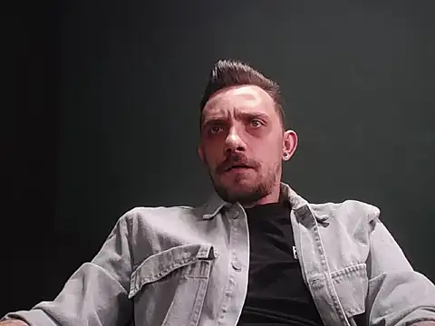 guesswhatbitch online show from 11.08.25