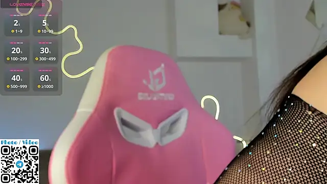 Helen Spark online show from 10.13.25