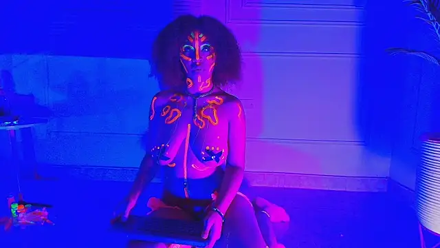 Snapshot of alessia_moon1 chatting on 09.29.25 alessia moon1 online show from 09.29.25