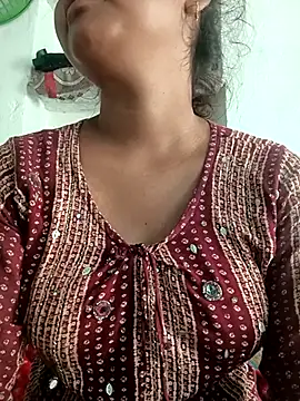 Hot Shredha online show from 10.02.25