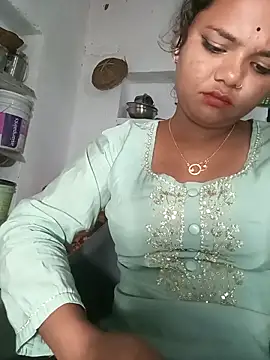 Hot Shredha online show from 10.21.25