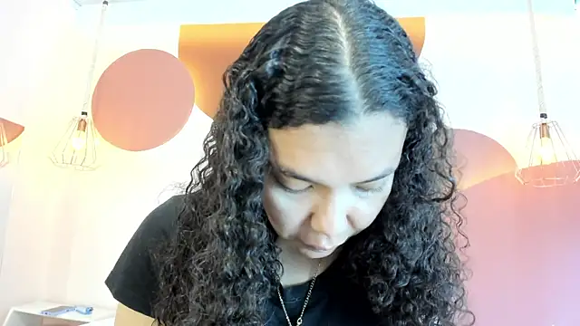 Snapshot of SweetStarr_ chatting on 09.27.25 SweetStarr online show from 09.27.25