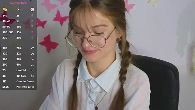 Snapshot of Katyaa_Lover chatting on 10.15.25 Katyaa Lover online show from 10.15.25