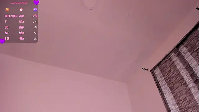 Snapshot of mely_rosse_ chatting on 09.27.25 mely rosse online show from 09.27.25