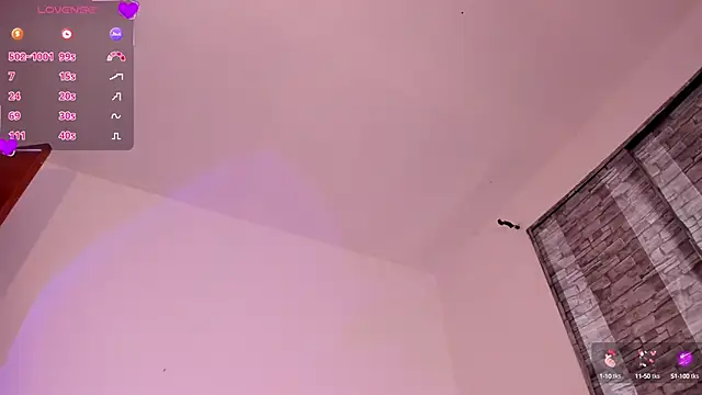 Snapshot of mely_rosse_ chatting on 10.17.25 mely rosse online show from 10.17.25