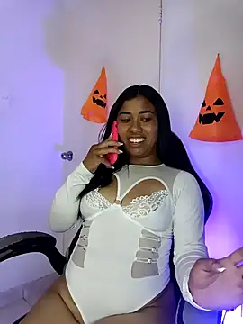 ShanelMonroe online show from 09.24.25