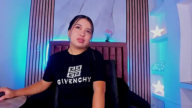 LunaWiill  online show from 10.23.25